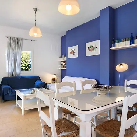 Amura - Solo Familias * Conil De La Frontera